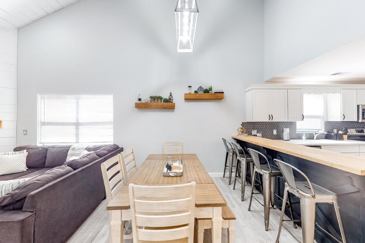 Lofty Retreat & Paradise Pointe Бренсън Екстериор снимка