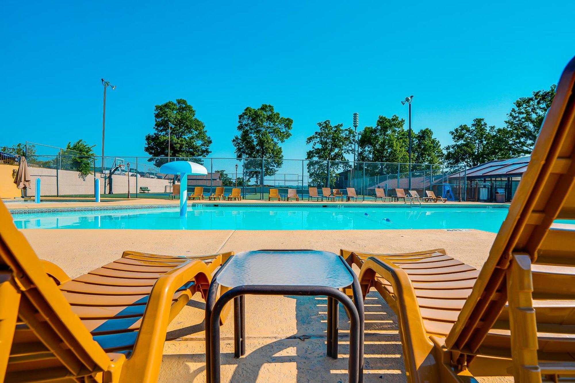 Lofty Retreat & Paradise Pointe Бренсън Стая снимка