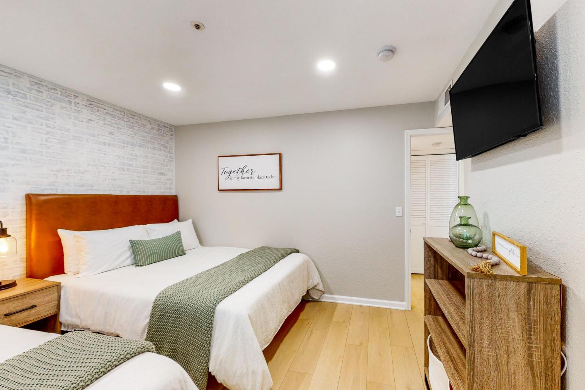 Lofty Retreat & Paradise Pointe Бренсън Стая снимка